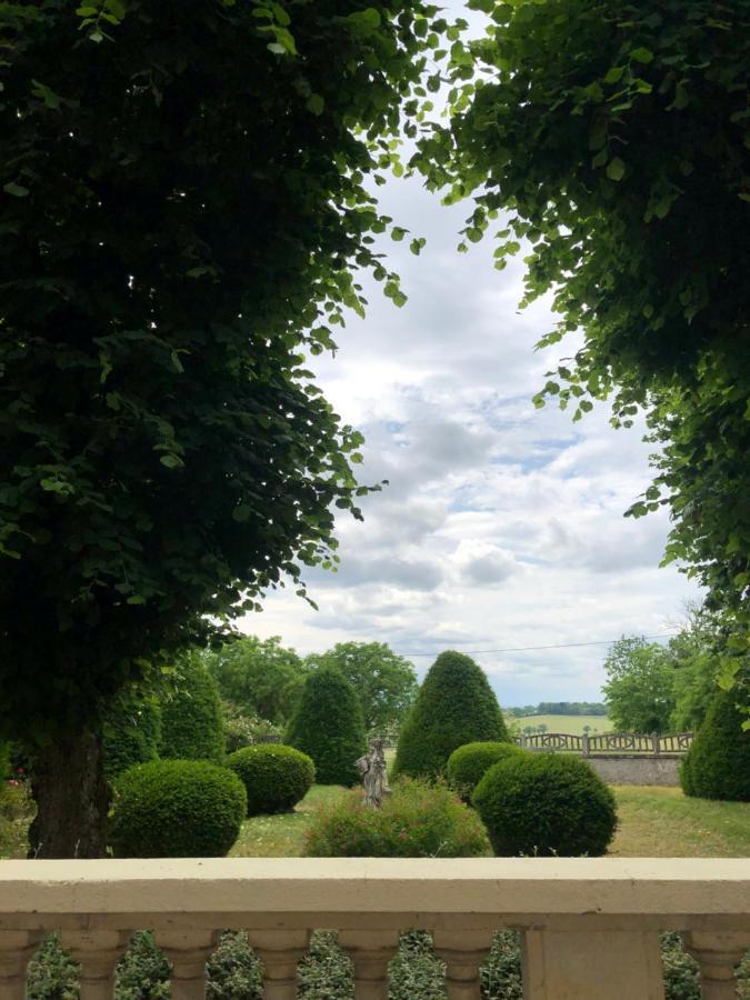 Demeure Des Payratons Bed & Breakfast Saint-Gerand-le-Puy Eksteriør bilde